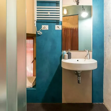 Hostel Un Posto A - All'interno Di Cascina Del 700 Milan