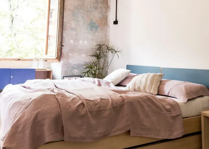 Un Posto A 3* Milano